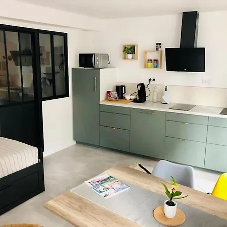 Apartment Le Garengeot 2 -wifi-centre