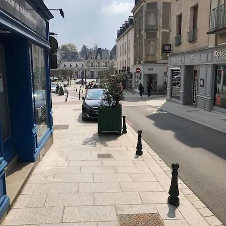 Le Garengeot 2 -wifi-centre Apartment *