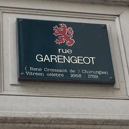 Le Garengeot 2 -wifi-centre Apartment